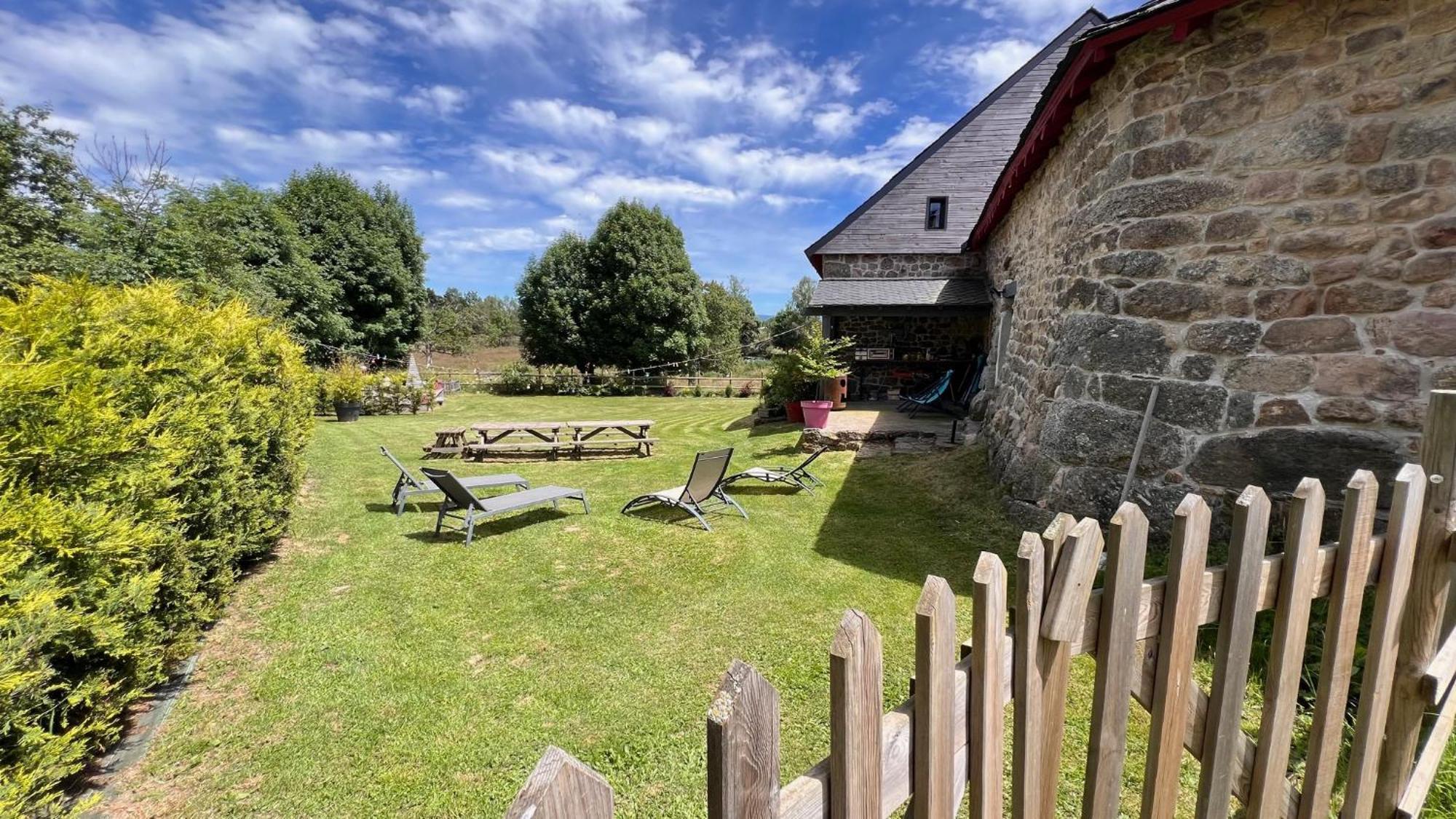 La Chaze-de-Peyre La Grange De Grandviala Bed & Breakfast エクステリア 写真